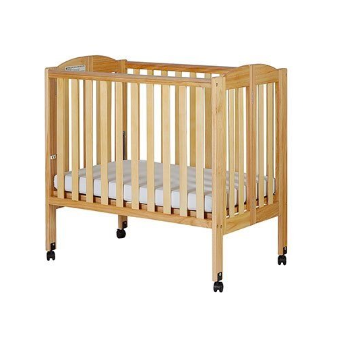 Crib Portable Sheets at the Beach